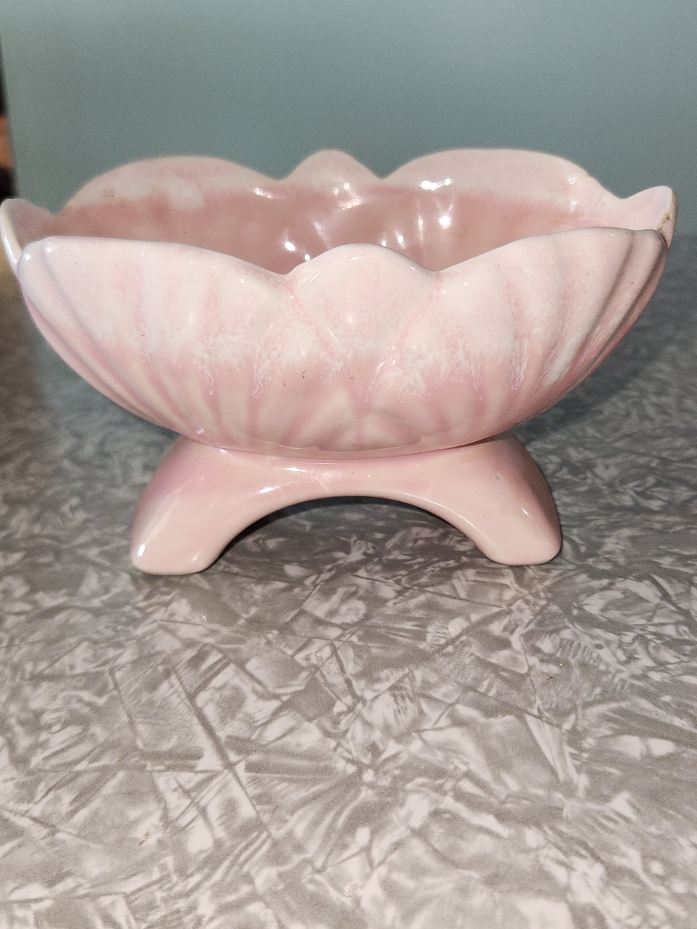 Source Unknown Pink Ceramic Footed Bowl